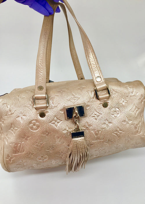 Sold-LOUIS VUITTON Monogram Shimmer Comete Shoulder Bag M95817