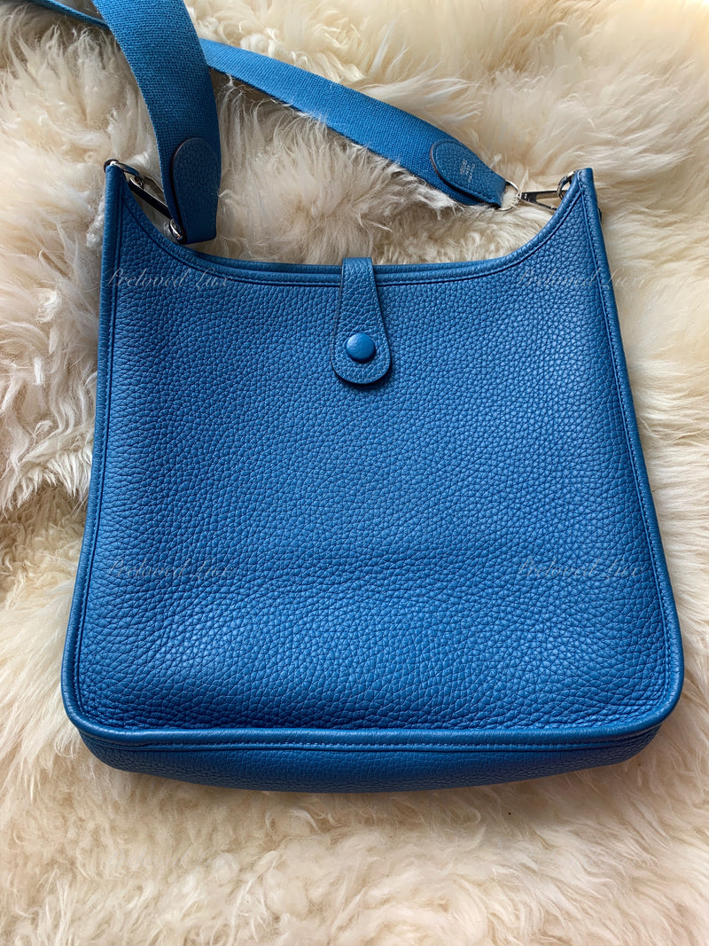 HERMES Blue Clemence Evelyne I PM Crossbody Bag – Preloved Lux