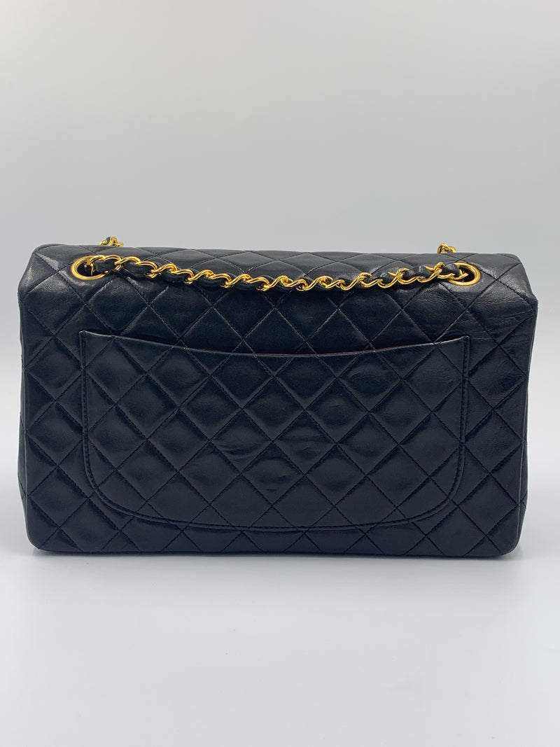 Sold-CHANEL Vintage Lambskin Medium/Large Single Flap Bag black/gold hardware