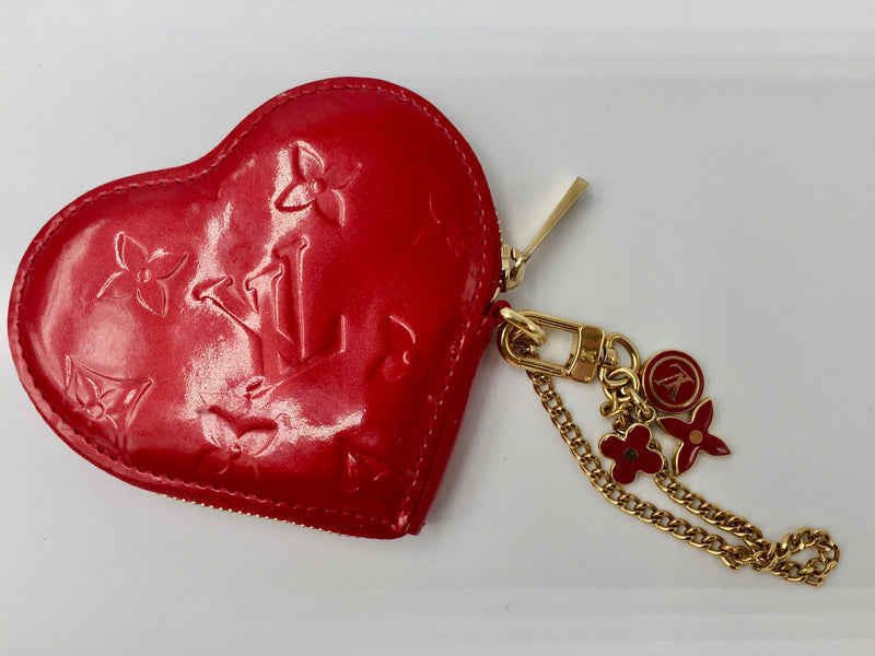 Sold-LOUIS VUITTON Monogram Vernis Porte Monnaie Coeur Pomme d'amour M93562