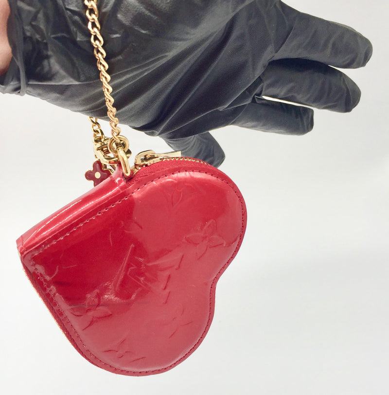 Sold-LOUIS VUITTON Monogram Vernis Porte Monnaie Coeur Pomme d'amour M93562
