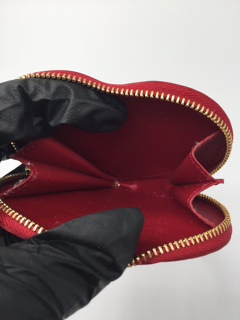 Sold-LOUIS VUITTON Monogram Vernis Porte Monnaie Coeur Pomme d'amour M93562