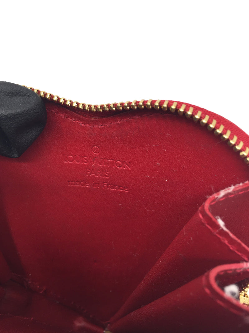 Sold-LOUIS VUITTON Monogram Vernis Porte Monnaie Coeur Pomme d'amour M93562