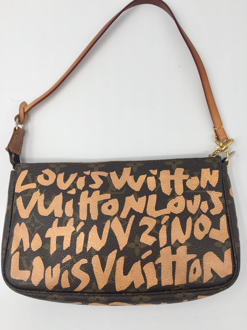 Sold-LOUIS VUITTON Monogram Graffiti Pochette Accessoires peach